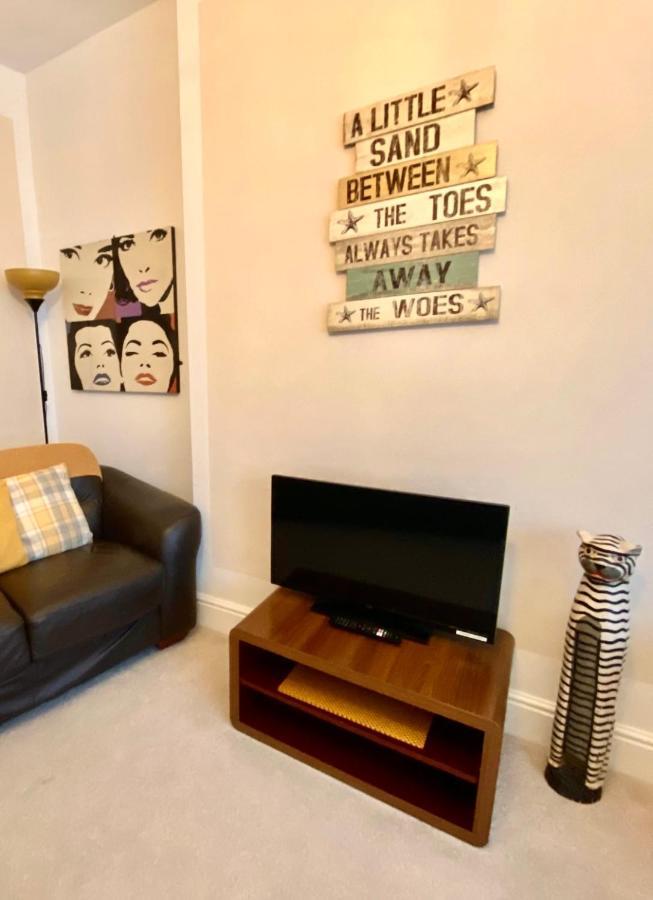 Blackpool Abode - The Buttercup Suite Exterior photo